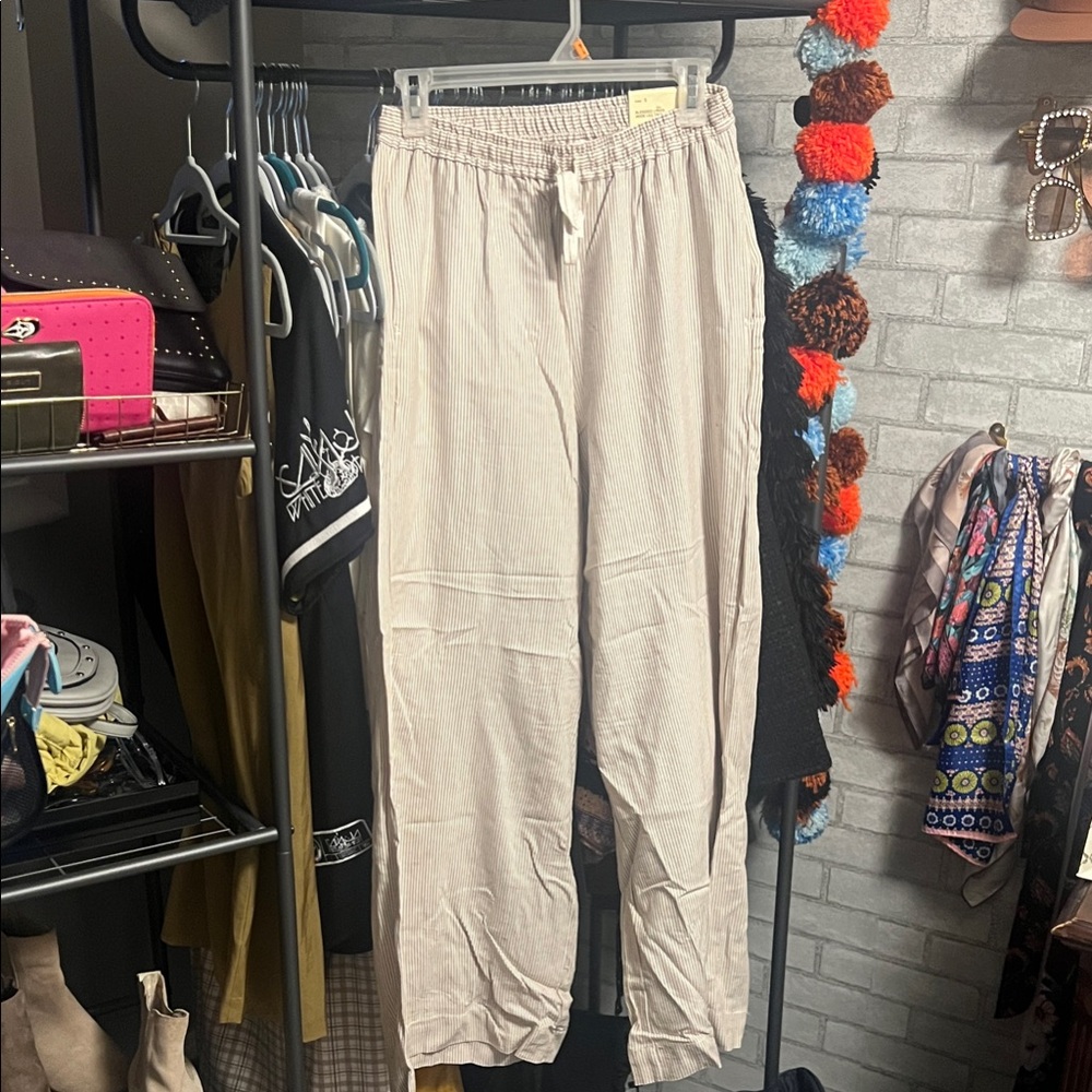 Max Studio Cream Straight Leg Pants